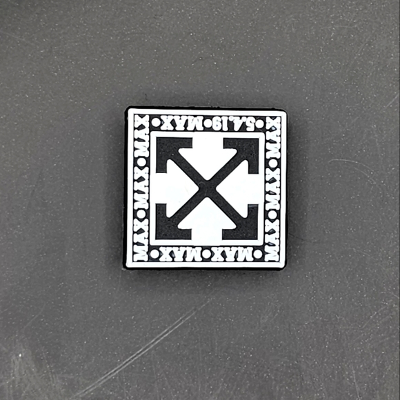 (5/$15) Off-White Croc Charm - Picture 1 of 3